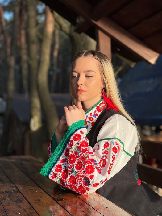Вишиванка з Яворівським орнаментом
