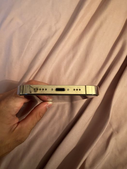 Iphone 13 pro dourado