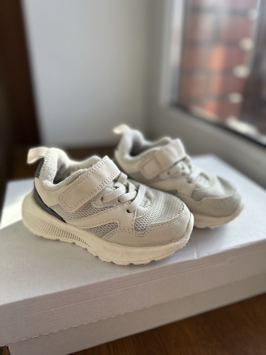 Кросівки hm 22 розмір