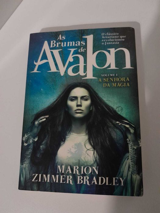 A Magia de Avalon: A Lenda Arturiana pelas Vozes Femininas