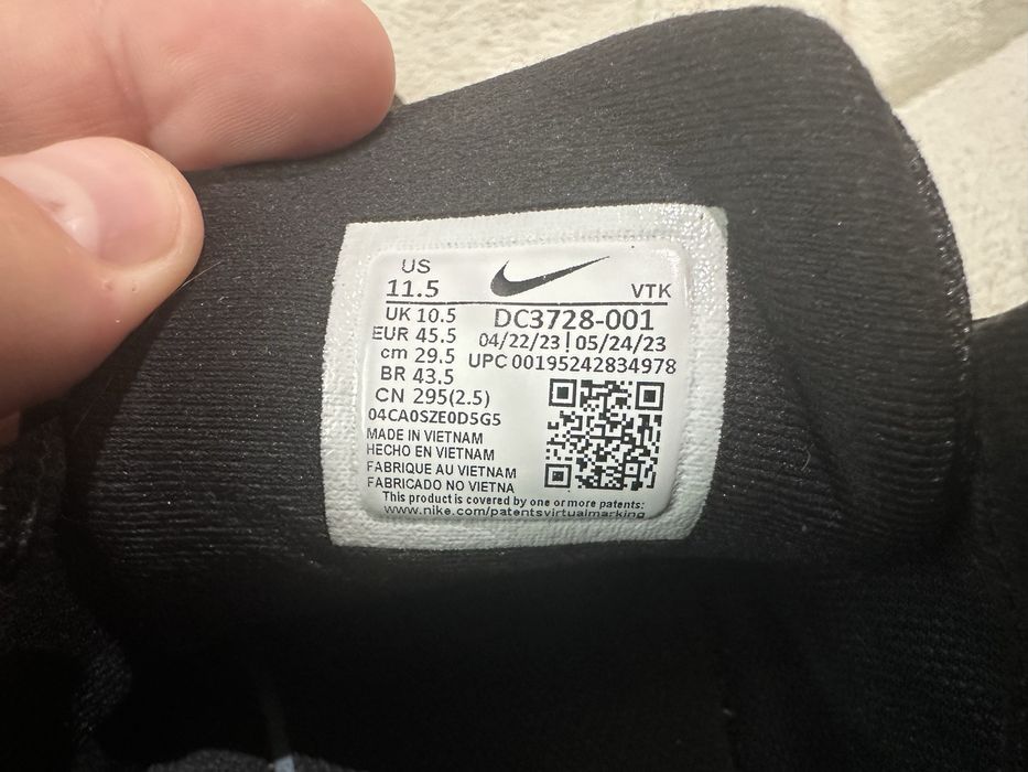 Оригінальні кросівки Nike Revolution 6 Black