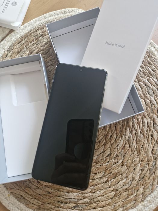 Telefon komórkowy realme 16 pro +