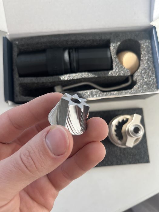 Ручна кавомолка 1Zpresso Q Air Black