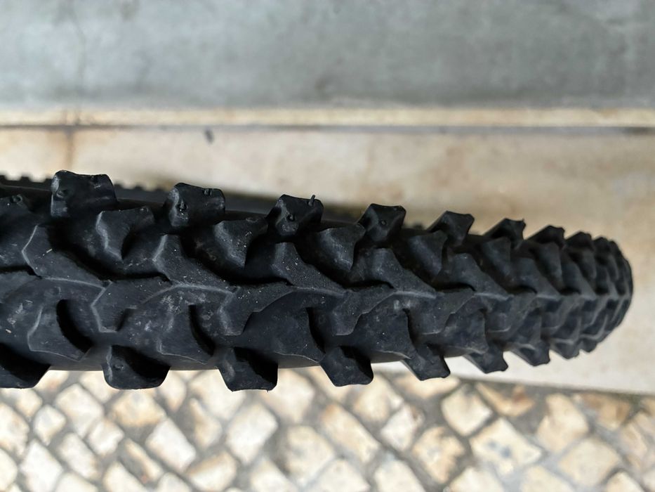 Pneu Bicicleta Innova 26x195