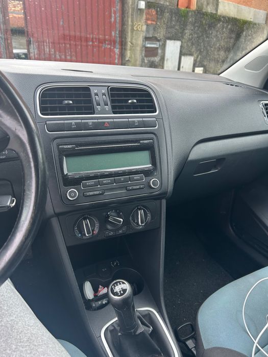 Vendo Volkswagen Polo (negociável)