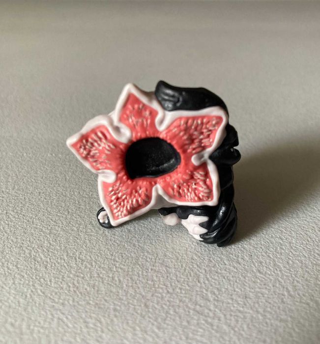 Figurinha Funko Kinder Stranger Things [incompleta]