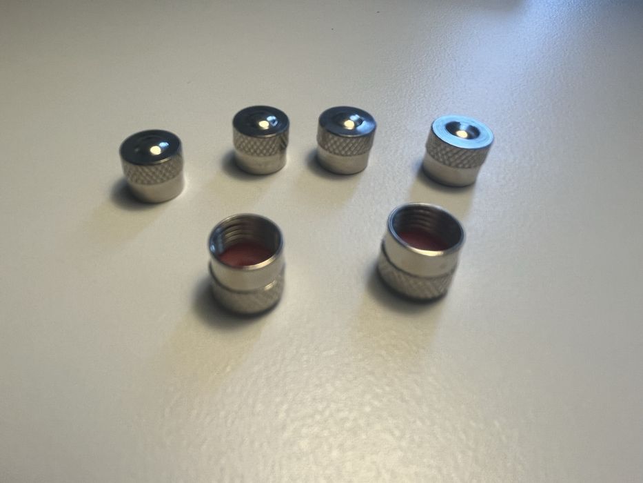 Tampa capa mini para valvula pneu carro mota trotinete bicicleta