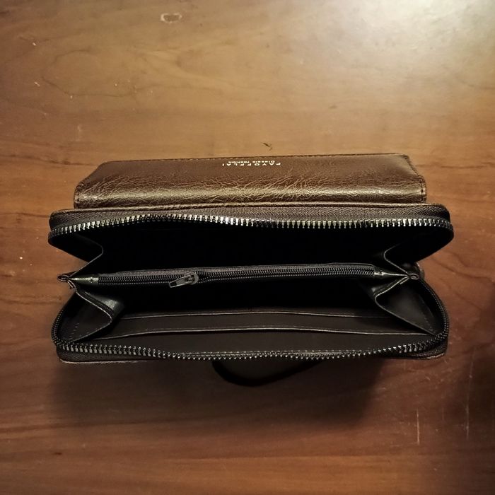 Продам барсетку ( гаманець для телефона)