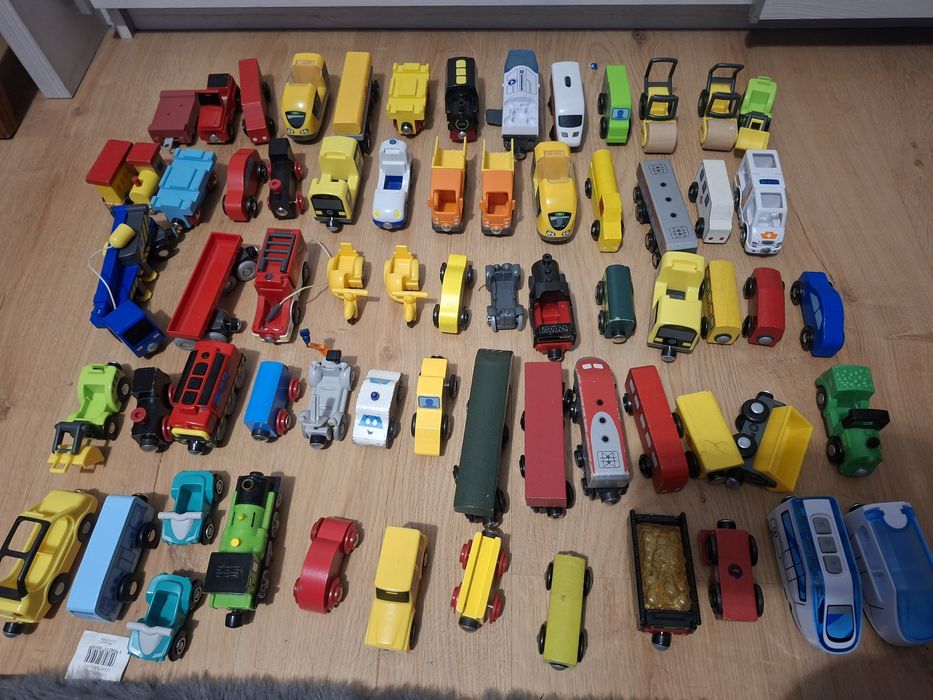 Zestaw drewnianych torów