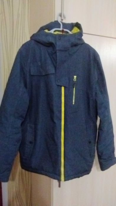 Куртка  тепла мембранна сiра нова