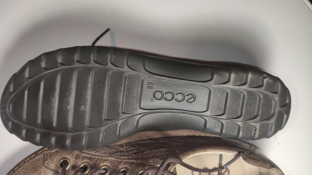 Спортивні - туфлі Ессо 39 розмір