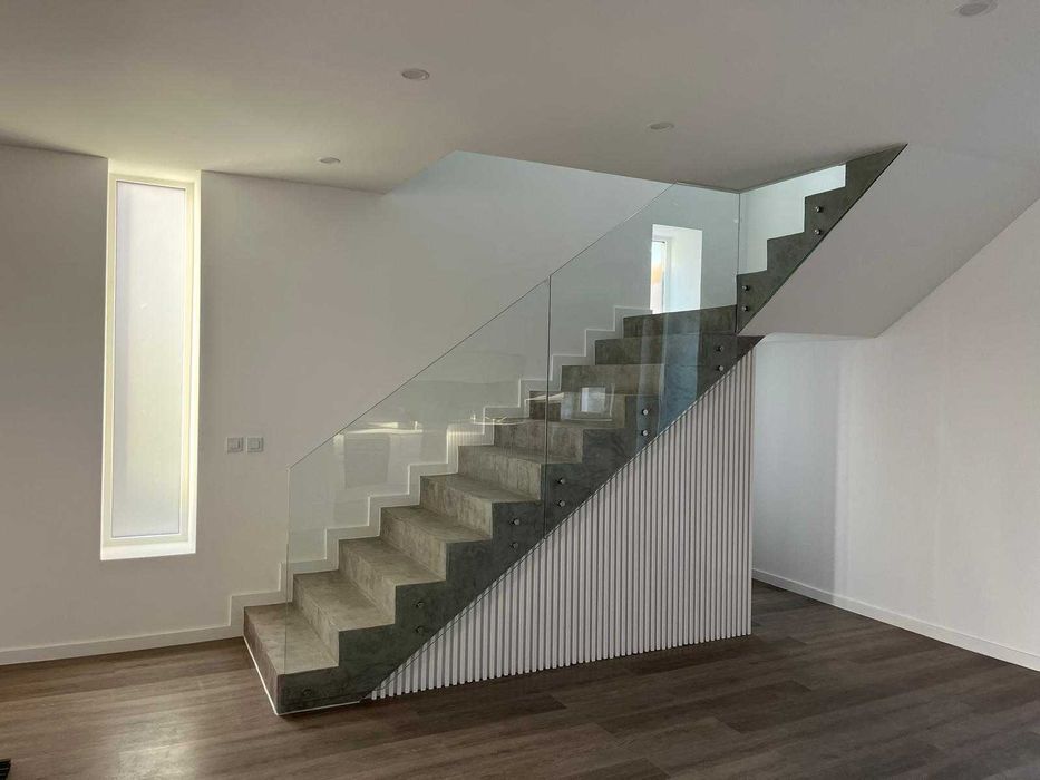 Moradias Isoladas T4 Novas Arquitetura Moderna Aguada de Cima Águeda