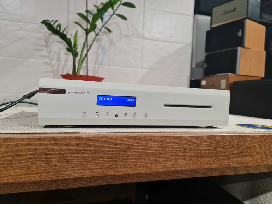 Hi-End програвач Musical Fidelity M3CD