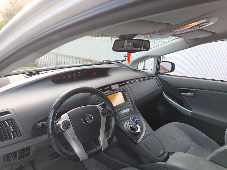 Toyota     Prius