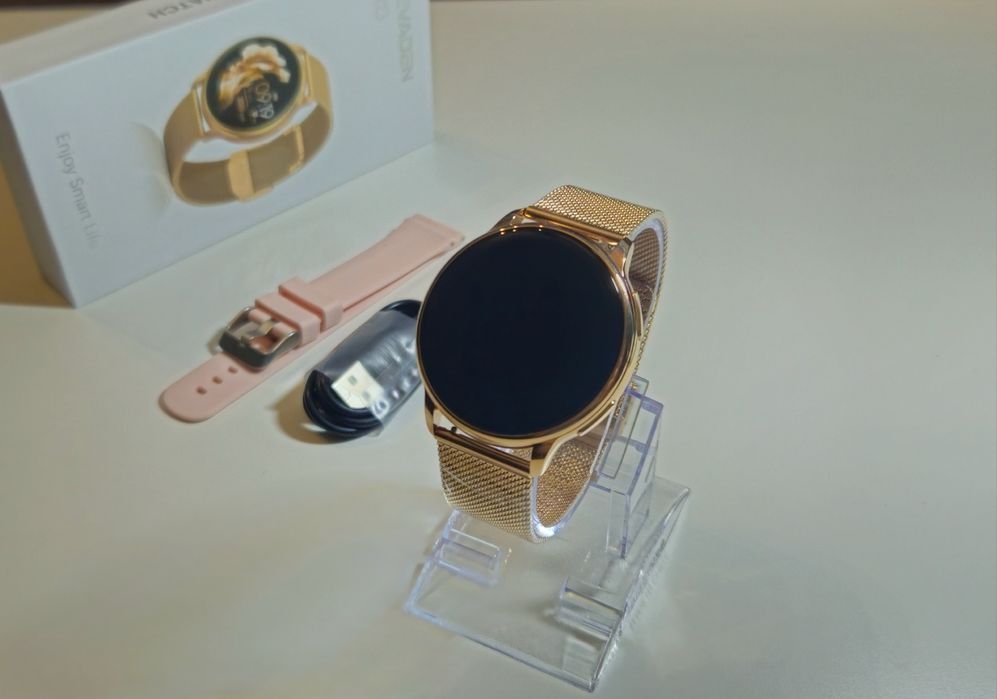 Smartwatch Stylowy Zegarek Damski Złoty Nowy