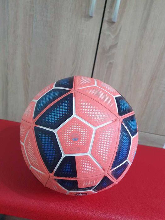 piłka meczowa Nike Ordem II FA Cup 2014/2015 OMB
