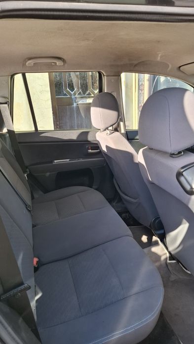 Mazda 2 2003 em bom estado