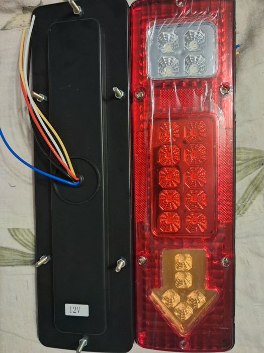 Задні фанарі на причіп