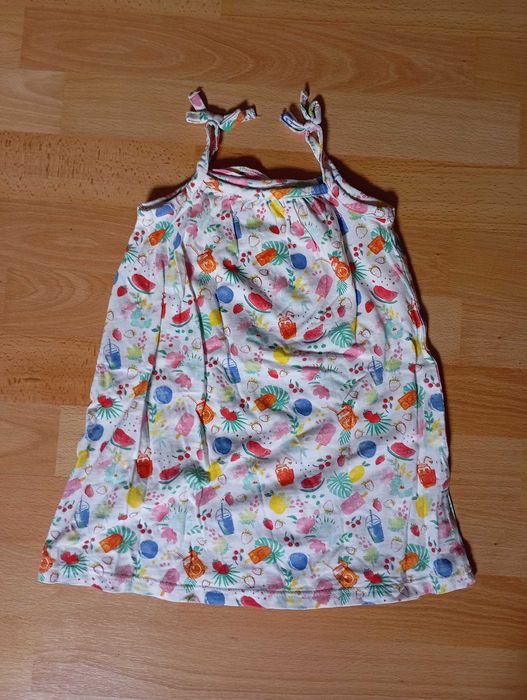 2 vestidos 18-24 meses
