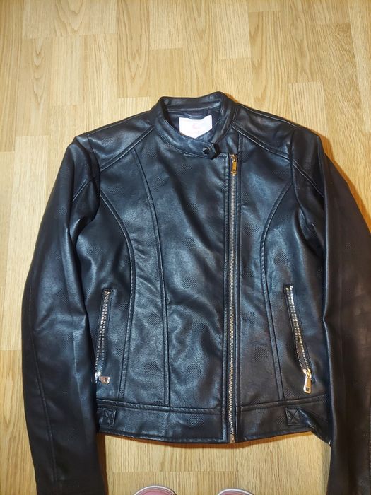 Курточка на дівчинку стан нової