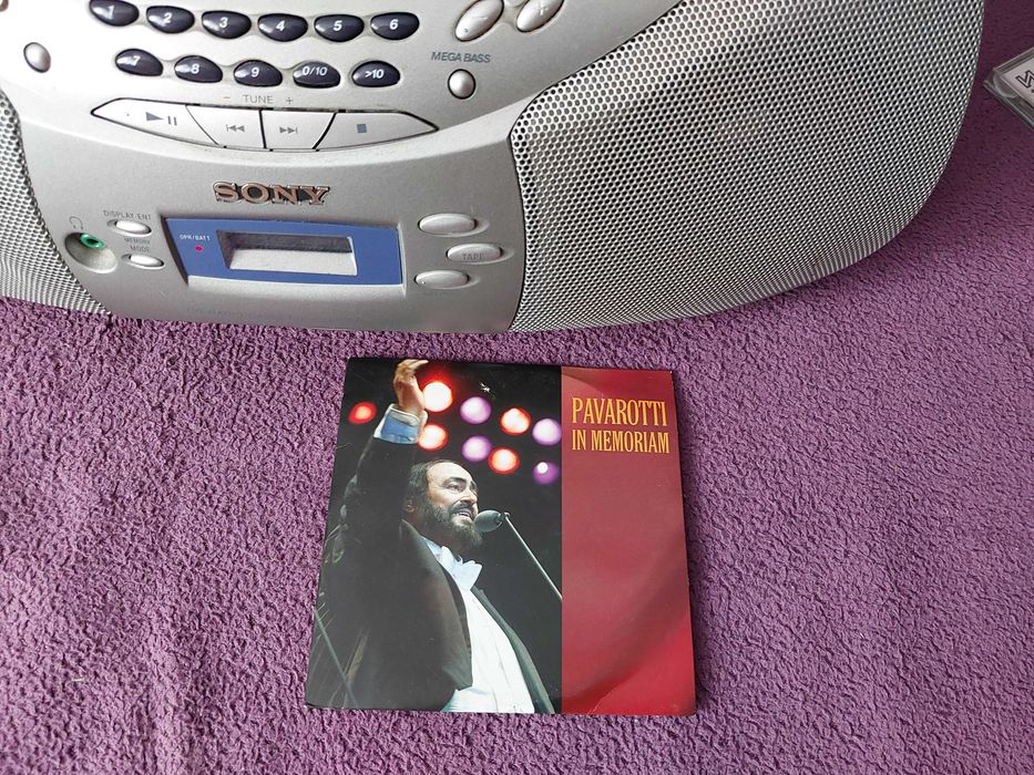 Radiomagnetofon Sony  CD-R/RW Playback
