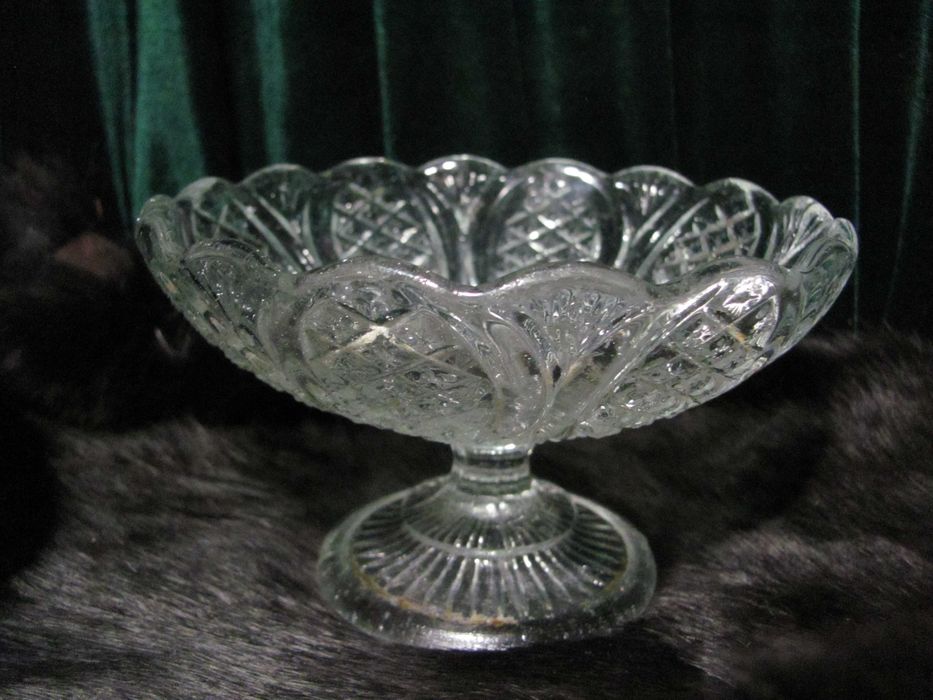 Мальцовская конфетница. Из каталога! Идеальная сохранность!