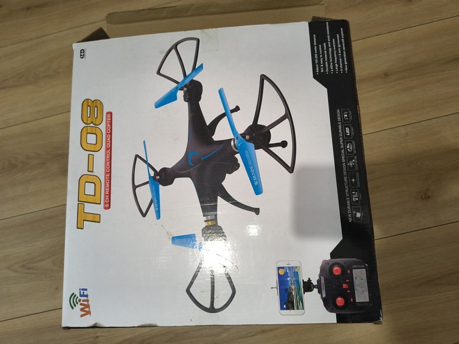 Dron wszystkie dodatki są na zdjęciach