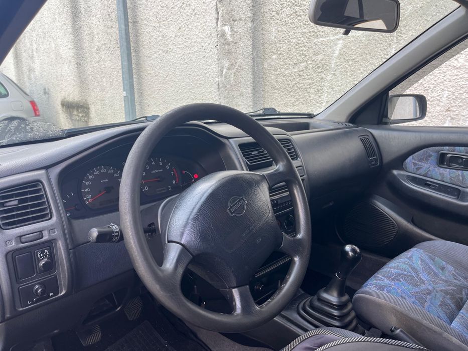Carro nissan 1.4