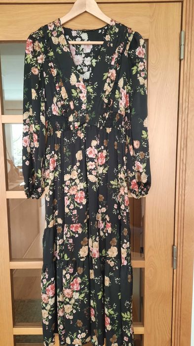 Vestido cetim Zara