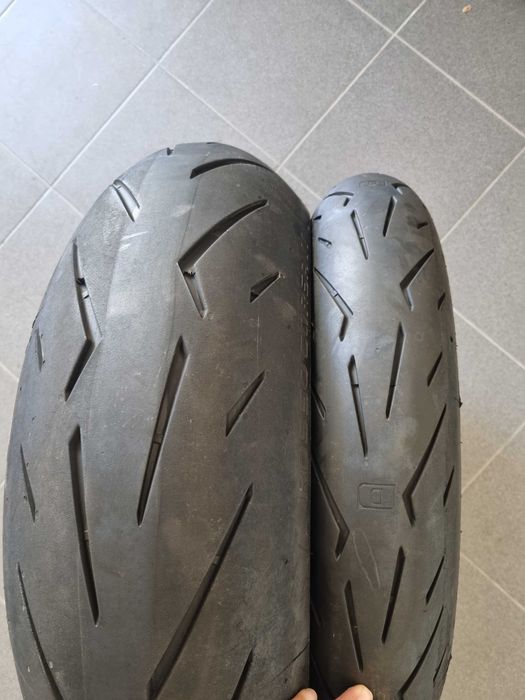 Pneus Pirelli Diablo Rosso Corsa II - Semi-novos