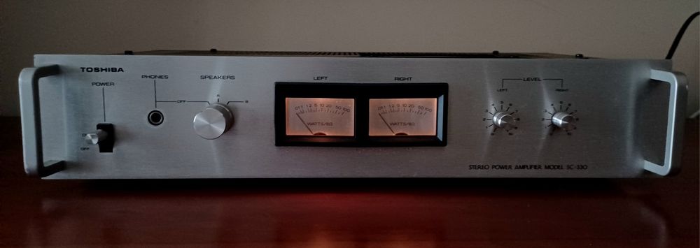 Amplificador Toshiba SC-300