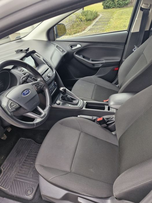 Sprzedam Forda Focusa z 2018, 1,6 benzyna, 68 tys.
