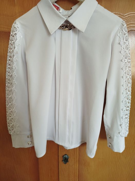 Блузка для дівчинки 122зріст