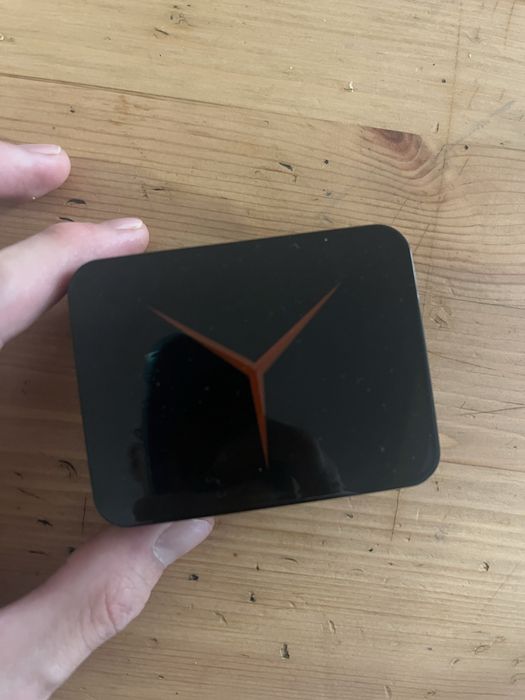 Auriculares TWS quase nunca usados