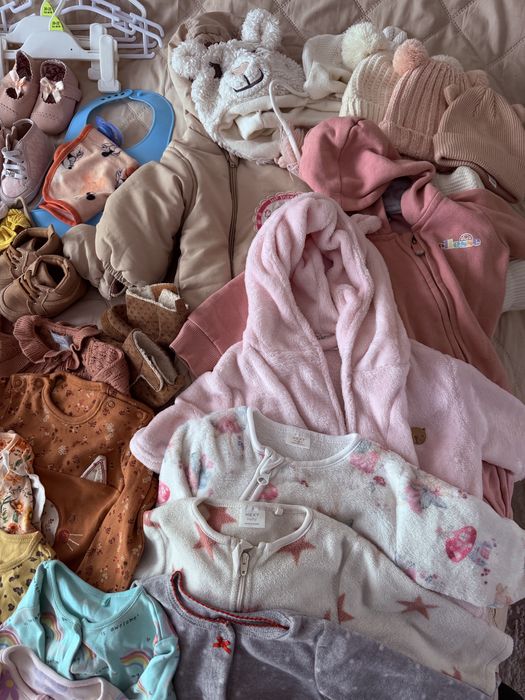 Продам великий набір речей на новонароджену дитину