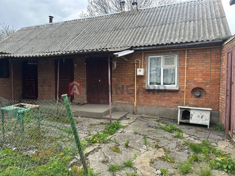 Затишний будинок біля Хмельницького