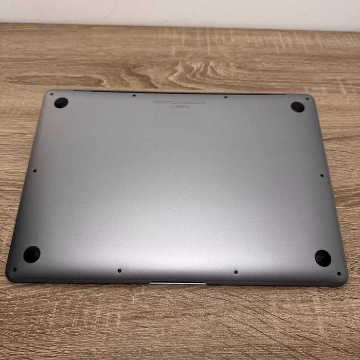 Apple Macbook Air A2337 2020 року M1 / 8Gb / SSD 256Gb (код: M1162)