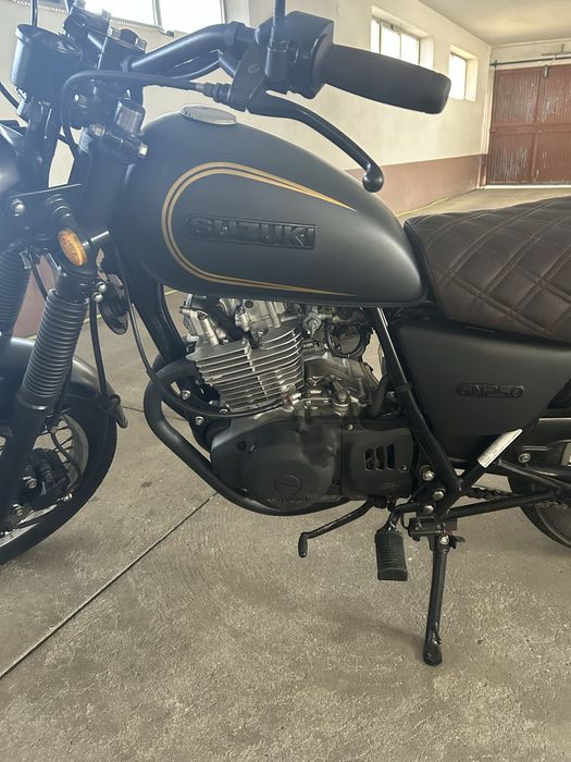 Suzuki GN 250 Restaurada