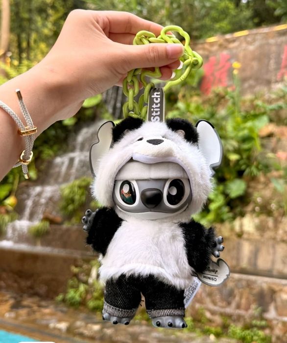брелок Stitch лимитированный  MINISO × Disney GenZ Street Панда