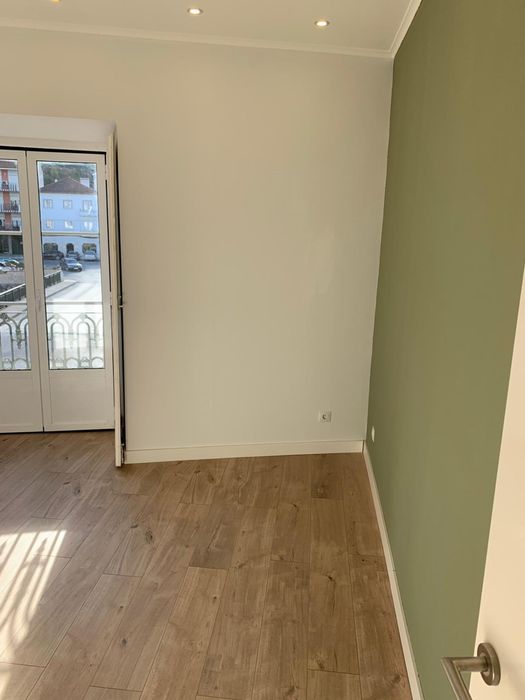 Arrenda-se T0 Consumos Incluidos