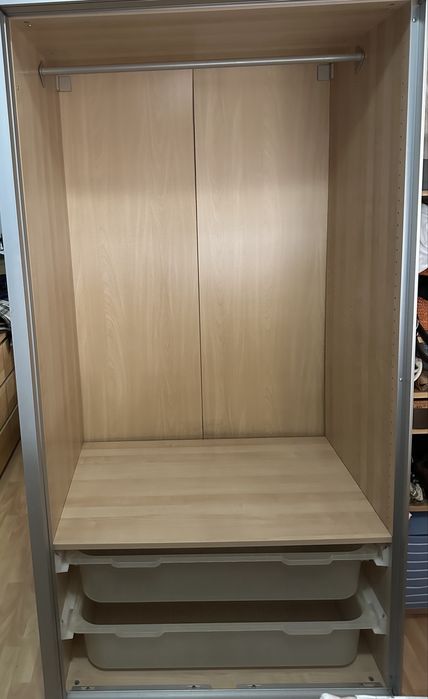 Roupeiro Pax com portas de correr espelhadas 200x60x201