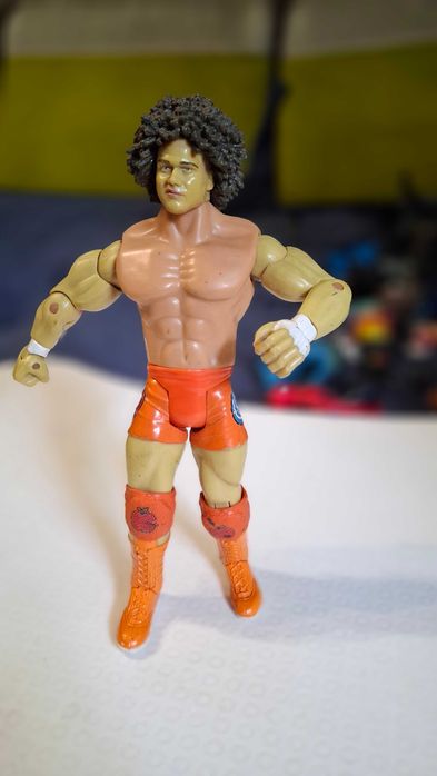 Figurka to Catlito z serii WWE Ruthless Aggression 25