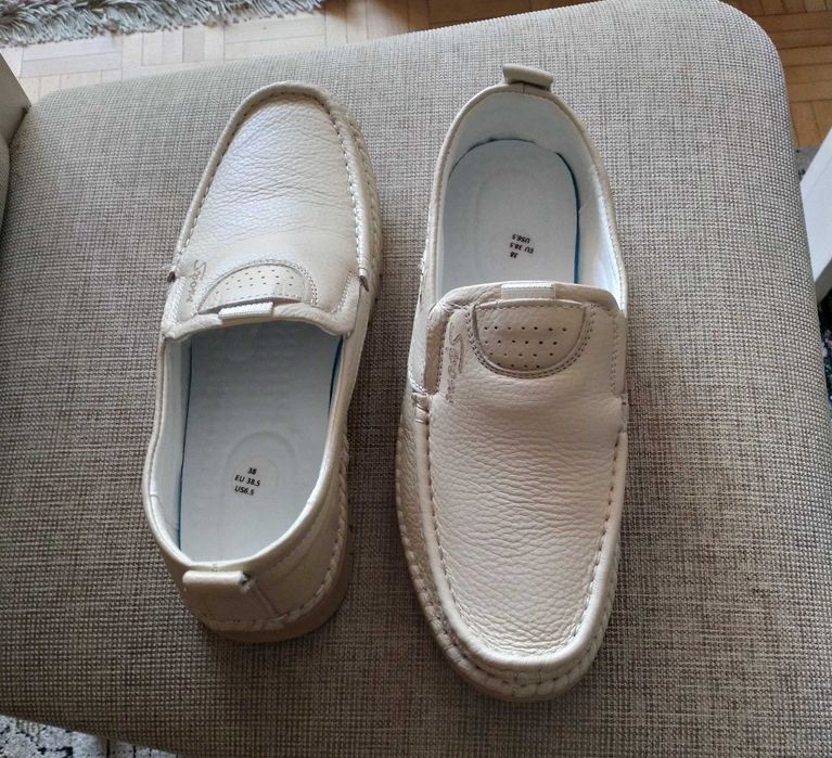 nowe, eleganckie, skórzane wsuwane buty