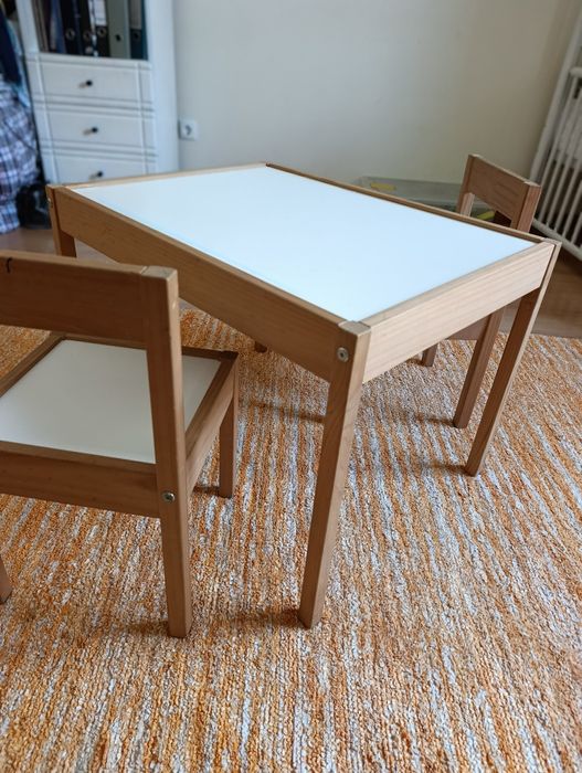 Mesa  e cadeiras LATT ikea