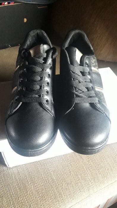 Buty damskie czarno-zlote