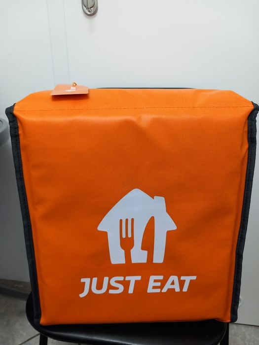 Torba termiczna firmy Just Eat
Bardzo profe