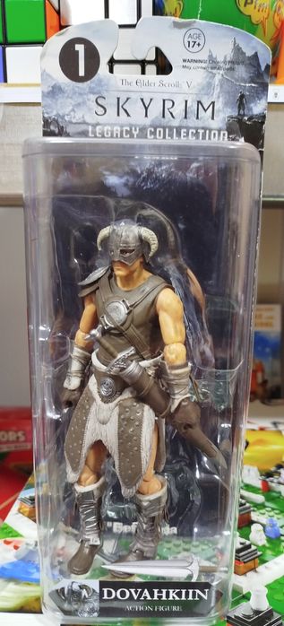 Фігурка Funko Legacy: Skyrim Dovahkiin Action Figure.