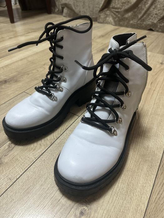 Белые Ботинки Skechers