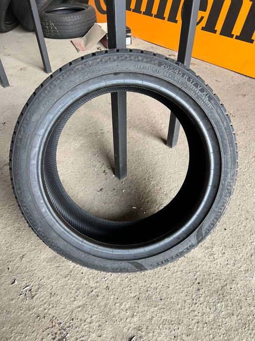 Шини  205/45 r17 88V Semperit All-Season Grip 2025рік (546)