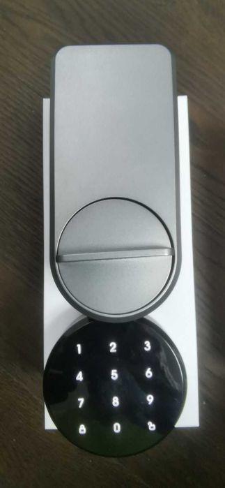 Розумний дверний замок Tuya